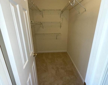 12806 Marlow Place - Photo Thumbnail 15