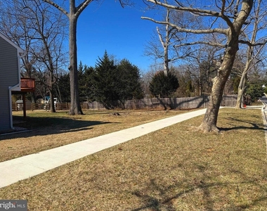 12806 Marlow Place - Photo Thumbnail 6