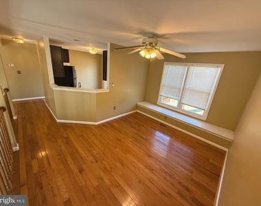 12806 Marlow Place - Photo Thumbnail 11