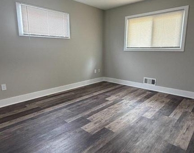 13405 Oriental Street - Photo Thumbnail 19