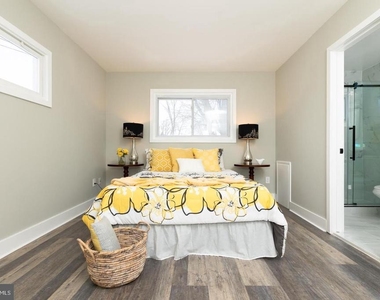 13405 Oriental Street - Photo Thumbnail 8