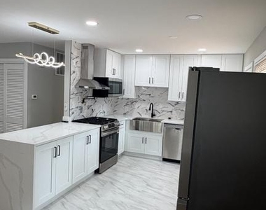 13405 Oriental Street - Photo Thumbnail 35
