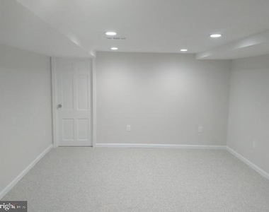 120 Fleetwood Terrace - Photo Thumbnail 8