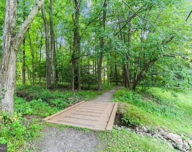 7561 Heatherton Lane - Photo Thumbnail 39
