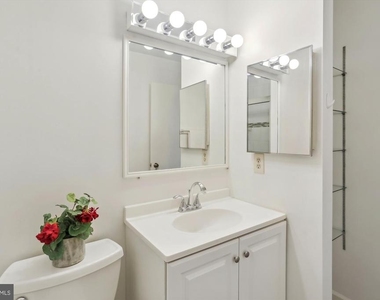 7561 Heatherton Lane - Photo Thumbnail 16
