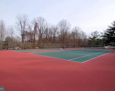 7561 Heatherton Lane - Photo Thumbnail 34