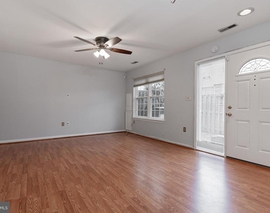 48 Avonshire Court - Photo Thumbnail 8