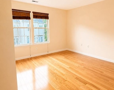 17914 Chatterly Terrace - Photo Thumbnail 8