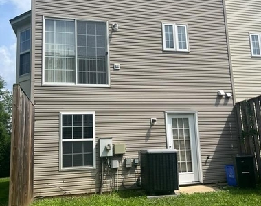 17914 Chatterly Terrace - Photo Thumbnail 3