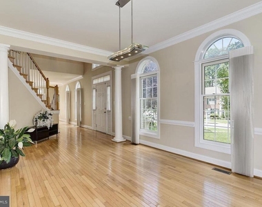 305 Flannery Lane - Photo Thumbnail 2