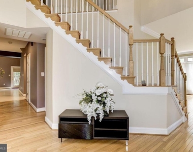 305 Flannery Lane - Photo Thumbnail 1