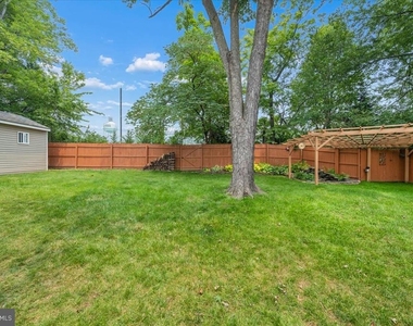 19829 Spurrier Avenue - Photo Thumbnail 47