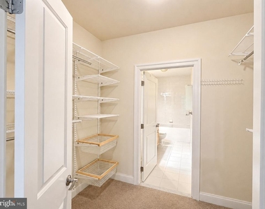38 Maryland Avenue - Photo Thumbnail 15