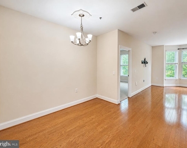 38 Maryland Avenue - Photo Thumbnail 8