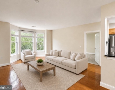38 Maryland Avenue - Photo Thumbnail 5