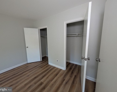 4824 Chevy Chase Drive - Photo Thumbnail 7