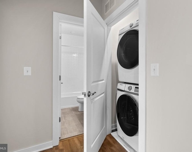 16302 Connors Way - Photo Thumbnail 12