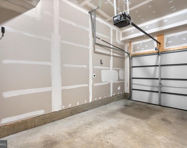 16302 Connors Way - Photo Thumbnail 31