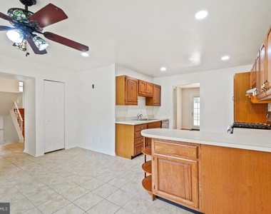 11840 Enid Drive - Photo Thumbnail 3