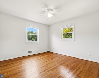 11840 Enid Drive - Photo Thumbnail 16