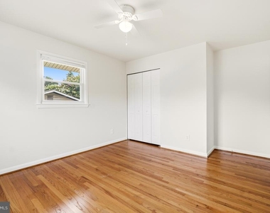 11840 Enid Drive - Photo Thumbnail 17