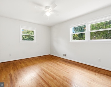 11840 Enid Drive - Photo Thumbnail 10