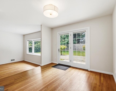 11840 Enid Drive - Photo Thumbnail 6
