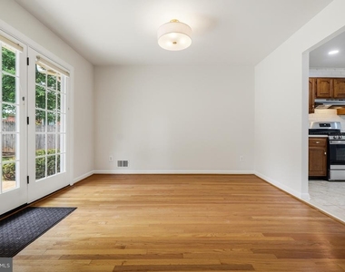 11840 Enid Drive - Photo Thumbnail 7
