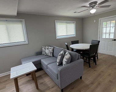 13405 Oriental Street - Photo Thumbnail 15