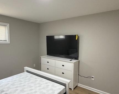 13405 Oriental Street - Photo Thumbnail 5