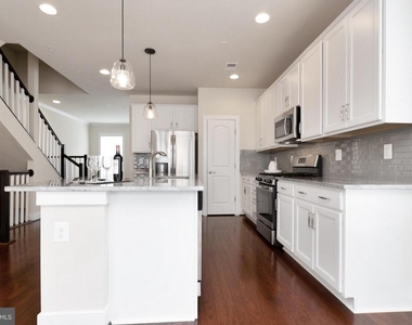 316 Hendrix Avenue - Photo Thumbnail 14