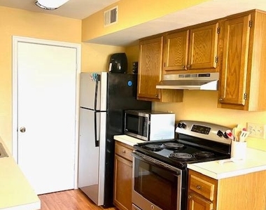 14905 Mckisson Court - Photo Thumbnail 9