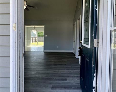 231 Brightwood Drive - Photo Thumbnail 2