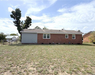 3257 Vardaman Avenue - Photo Thumbnail 1
