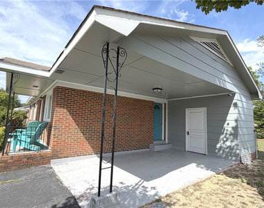 3257 Vardaman Avenue - Photo Thumbnail 3