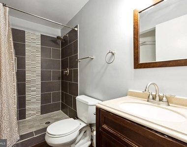 9525 Clocktower Lane - Photo Thumbnail 16