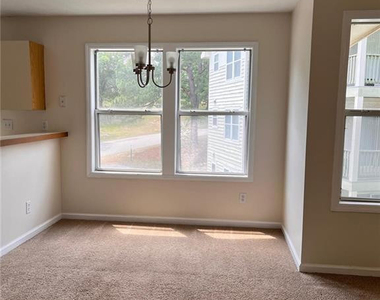 6716-7 Willowbrook Drive - Photo Thumbnail 2