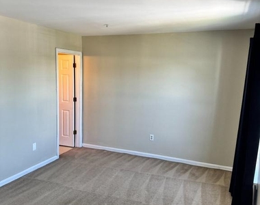 8825 Goose Landing Circle - Photo Thumbnail 14