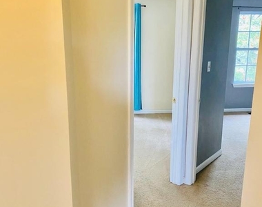 8825 Goose Landing Circle - Photo Thumbnail 11