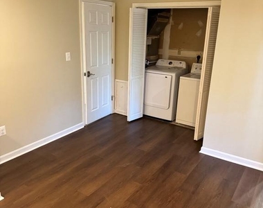 8825 Goose Landing Circle - Photo Thumbnail 32