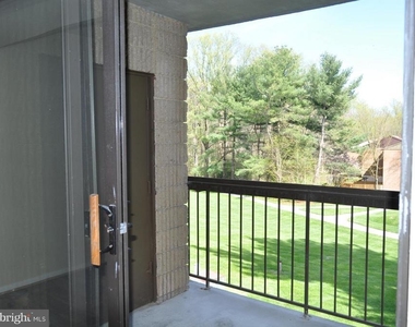 6091 Majors Lane - Photo Thumbnail 5