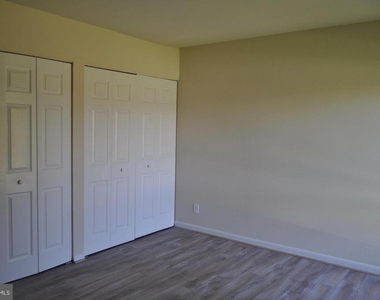 6091 Majors Lane - Photo Thumbnail 8