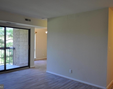 6091 Majors Lane - Photo Thumbnail 1