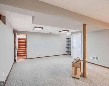 8301 Whitebark Court - Photo Thumbnail 63