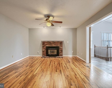 8301 Whitebark Court - Photo Thumbnail 13