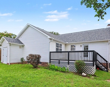 200 Waterford Drive - Photo Thumbnail 23