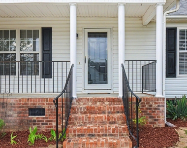 200 Waterford Drive - Photo Thumbnail 5