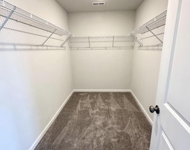 108 Jade Creek Drive - Photo Thumbnail 20