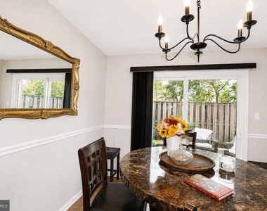 5135 Shawe Place - Photo Thumbnail 5