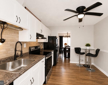 5135 Shawe Place - Photo Thumbnail 7